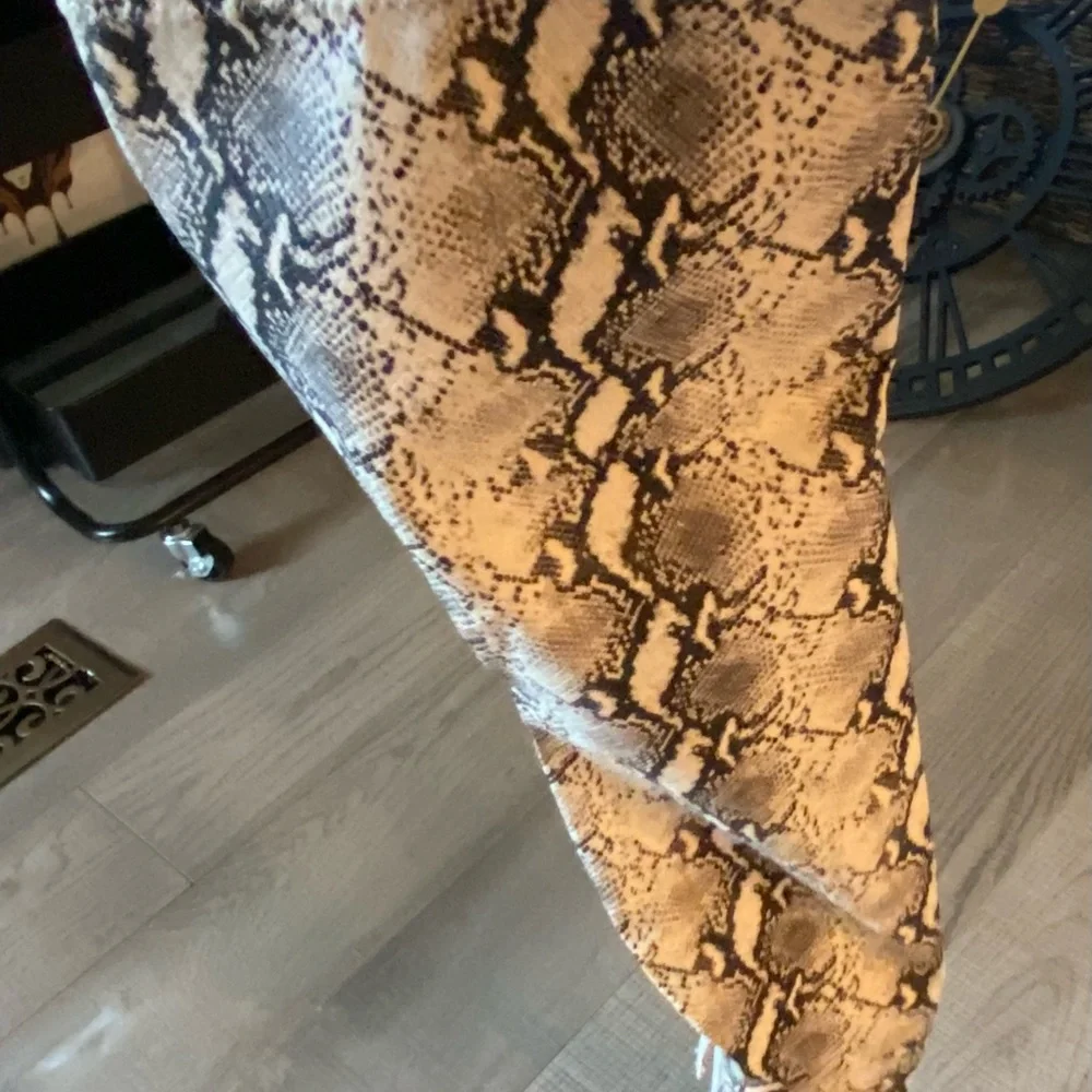 STEVE MADDEN BOOTS - Picture 4 of 17